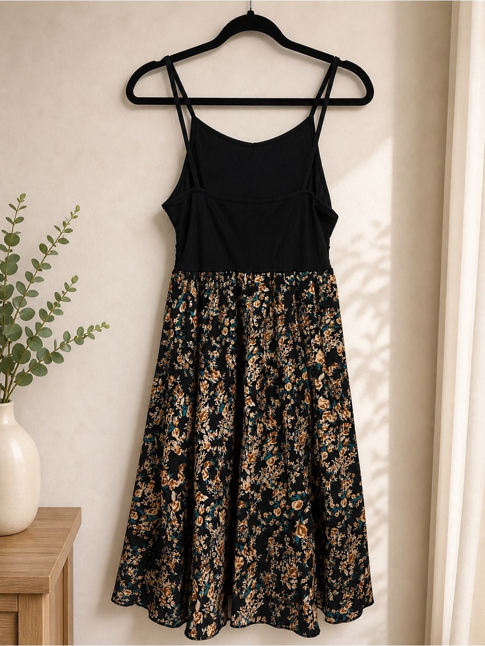 Women's Black Floral Midi Skirt - Picture 3 of 3